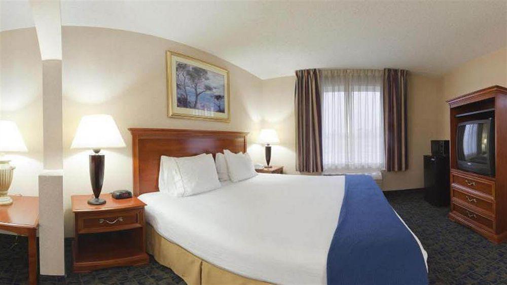 Quality Inn Spring Mills - Martinsburg North Εξωτερικό φωτογραφία