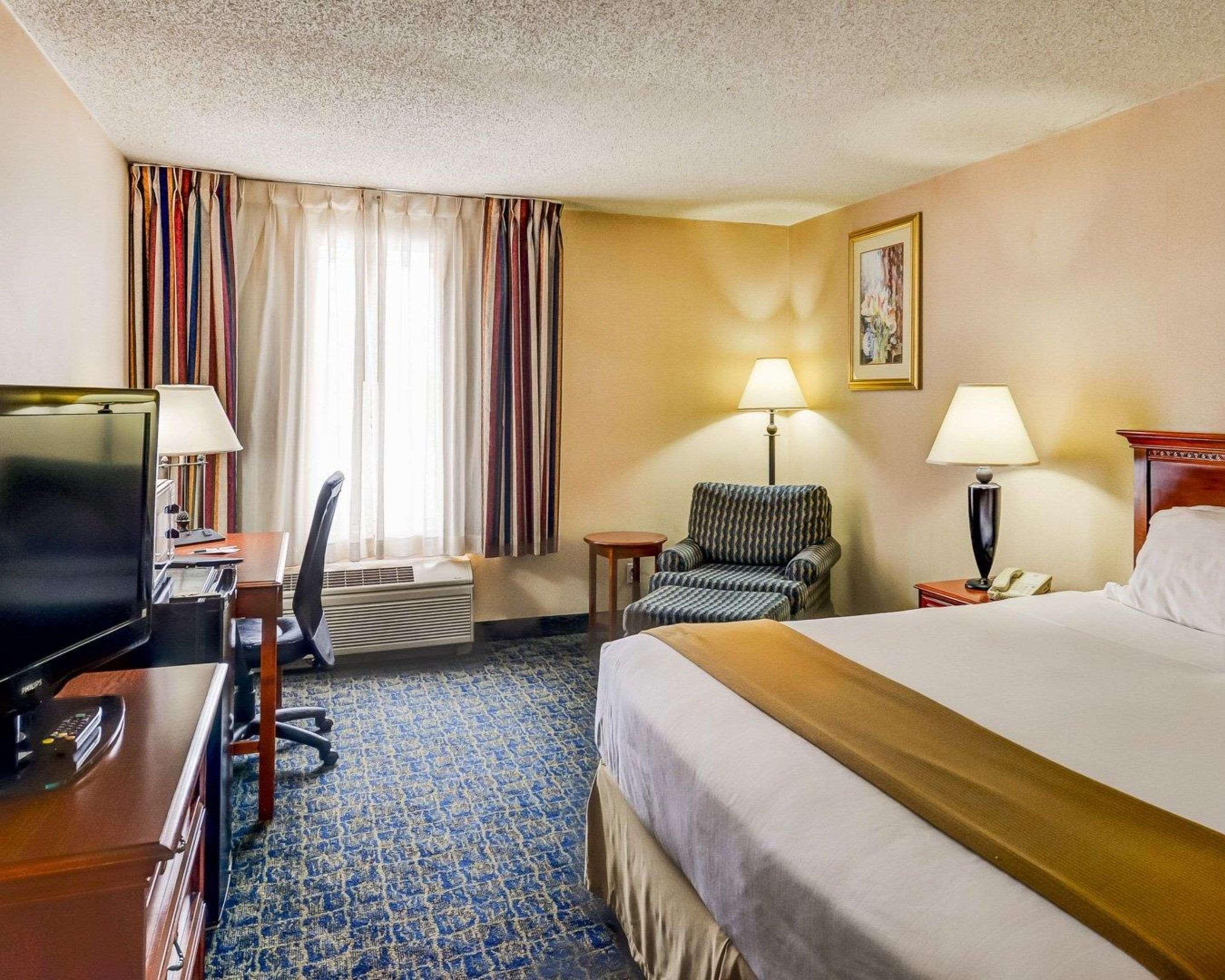 Quality Inn Spring Mills - Martinsburg North Εξωτερικό φωτογραφία