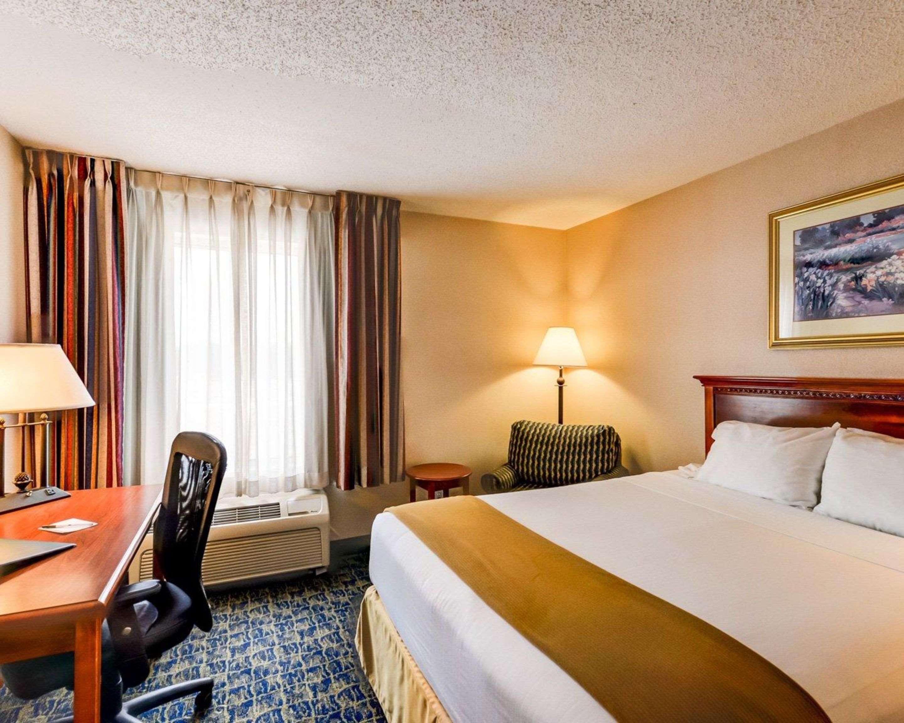 Quality Inn Spring Mills - Martinsburg North Εξωτερικό φωτογραφία