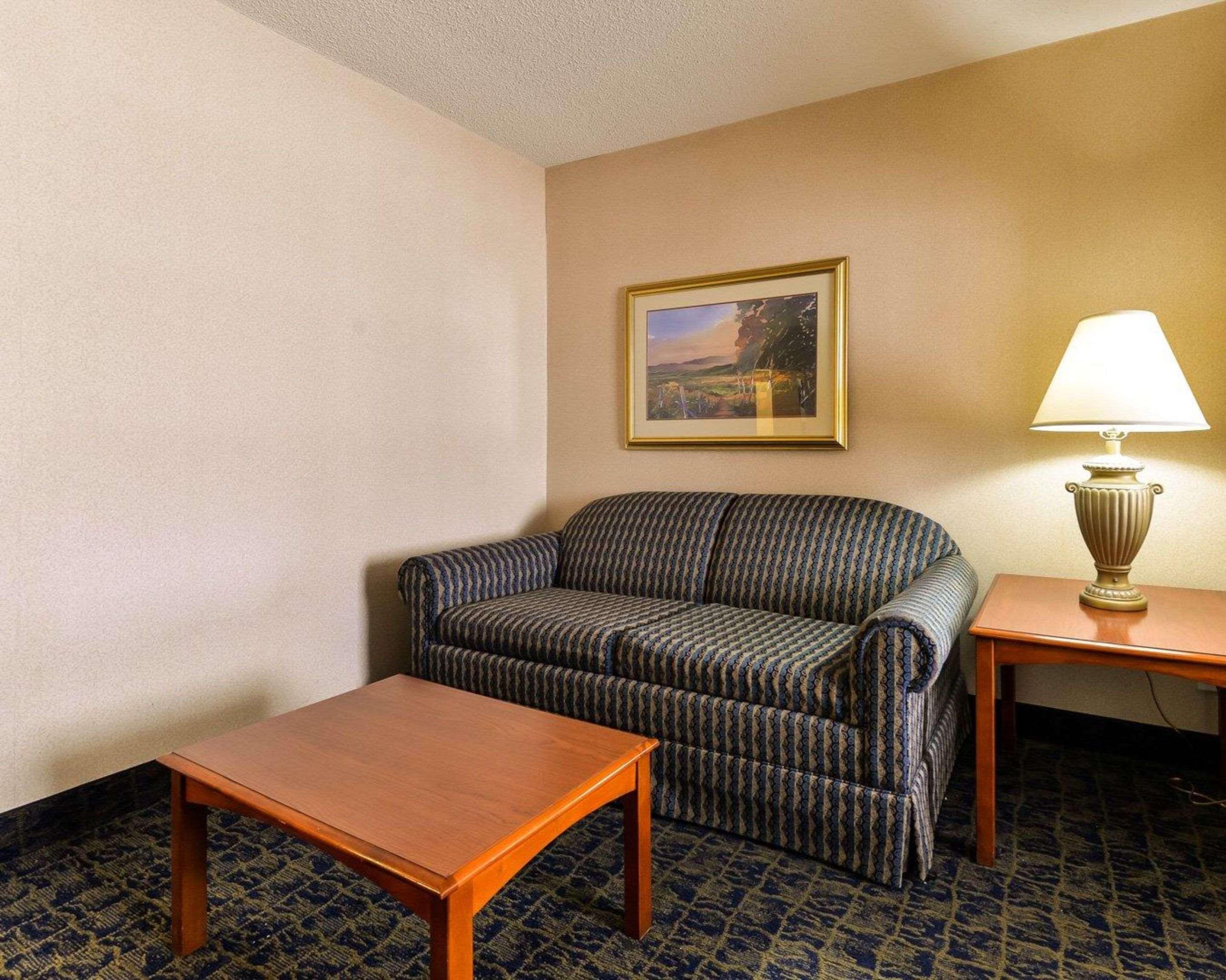 Quality Inn Spring Mills - Martinsburg North Εξωτερικό φωτογραφία
