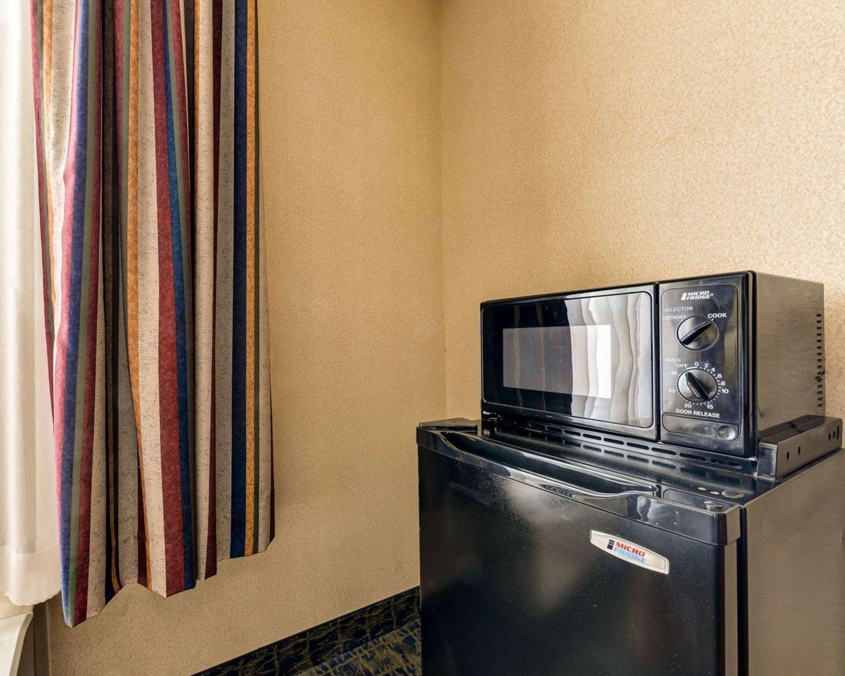Quality Inn Spring Mills - Martinsburg North Εξωτερικό φωτογραφία