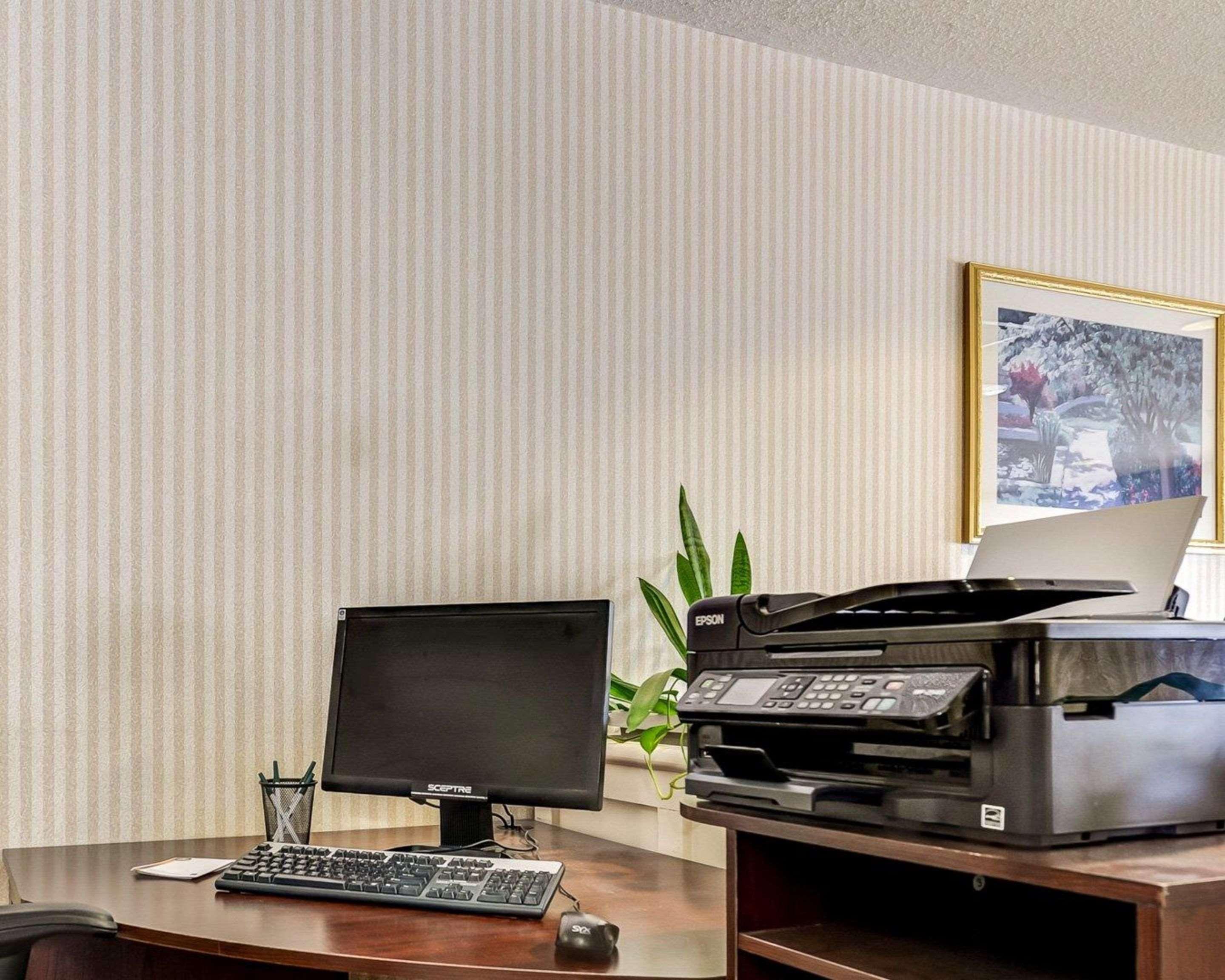 Quality Inn Spring Mills - Martinsburg North Εξωτερικό φωτογραφία
