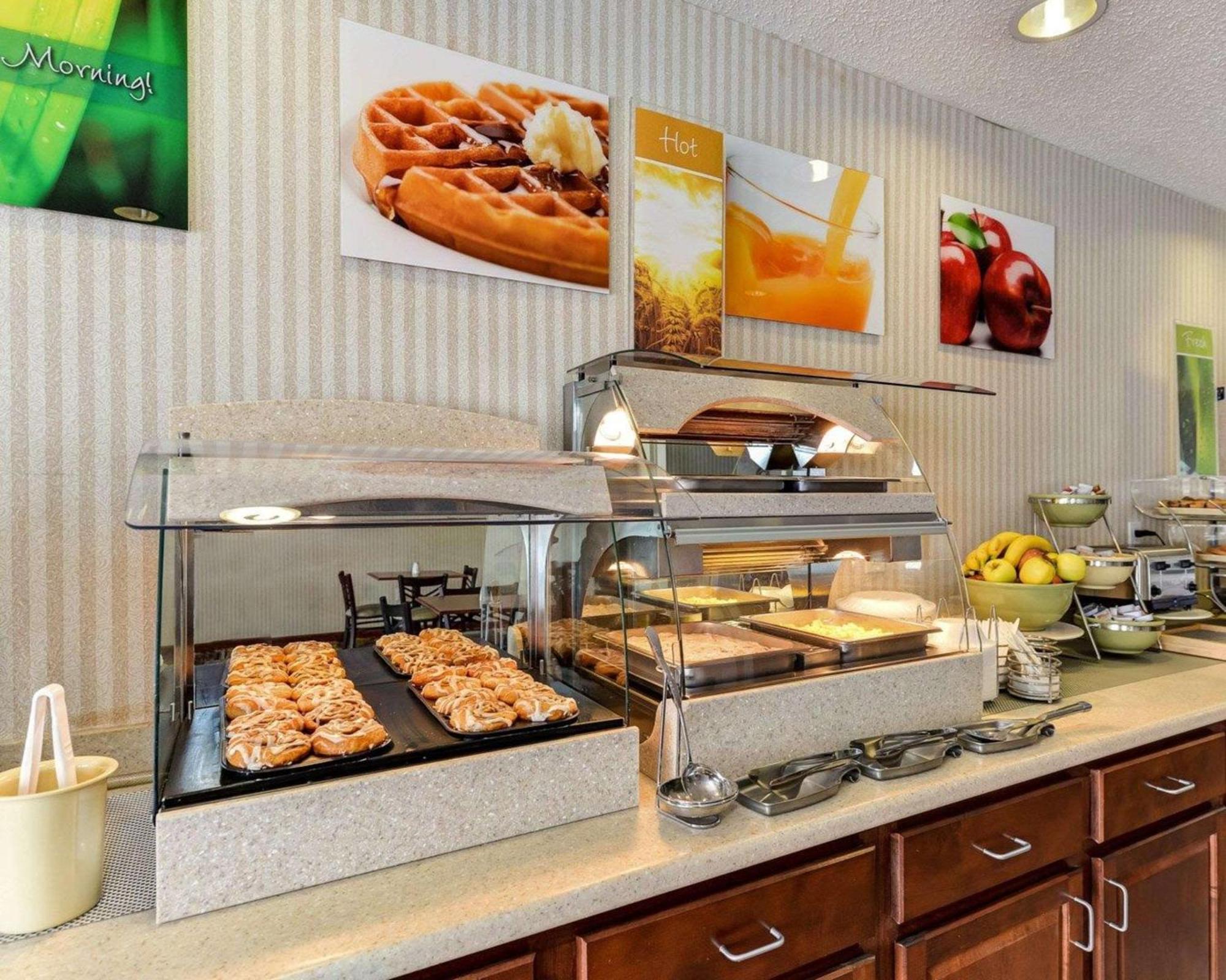 Quality Inn Spring Mills - Martinsburg North Εξωτερικό φωτογραφία