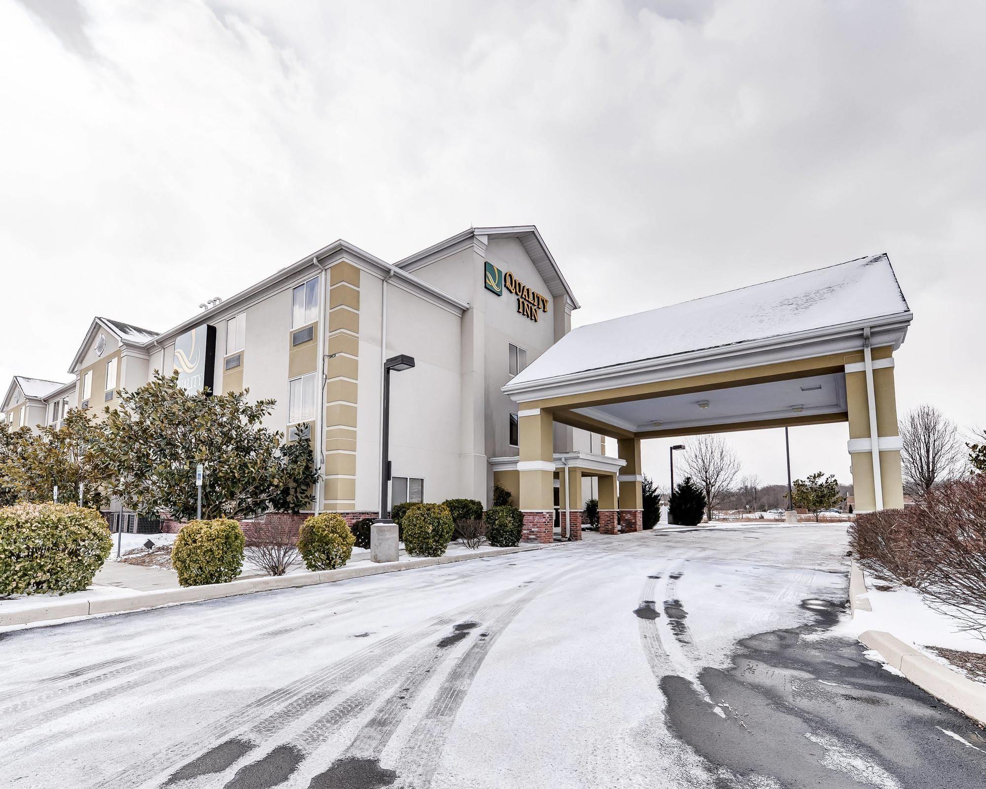 Quality Inn Spring Mills - Martinsburg North Εξωτερικό φωτογραφία