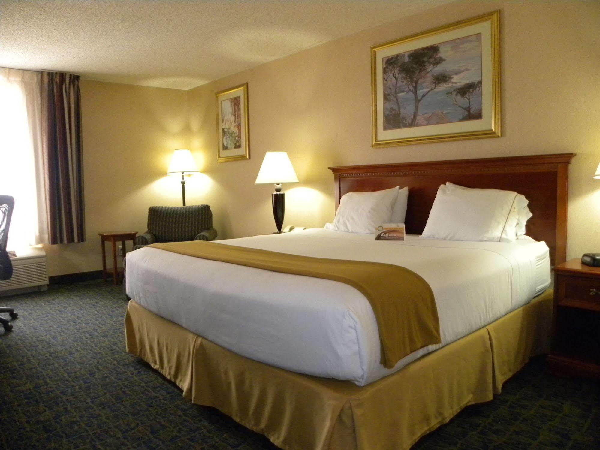 Quality Inn Spring Mills - Martinsburg North Εξωτερικό φωτογραφία